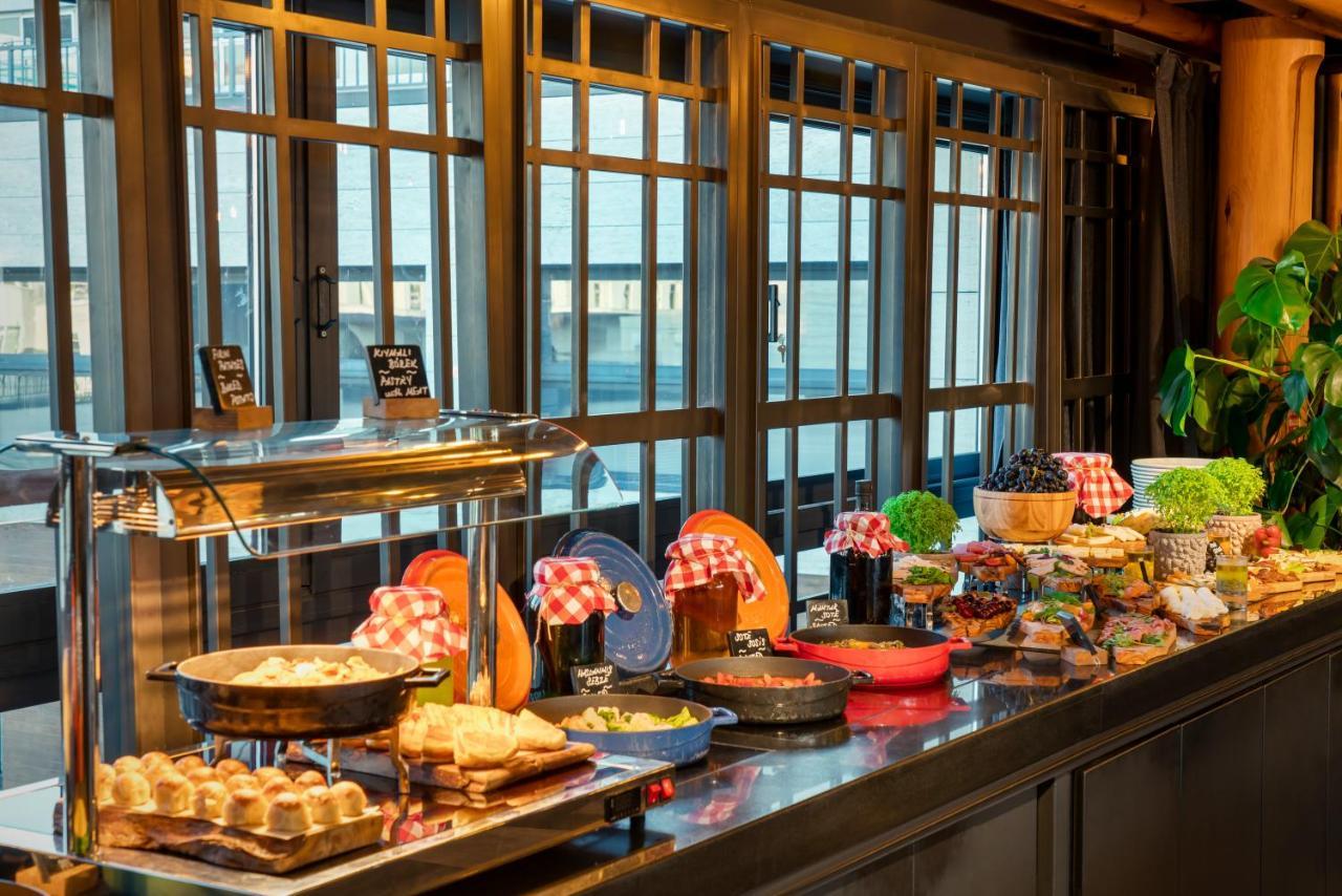 Novotel Bosphorus Hotel